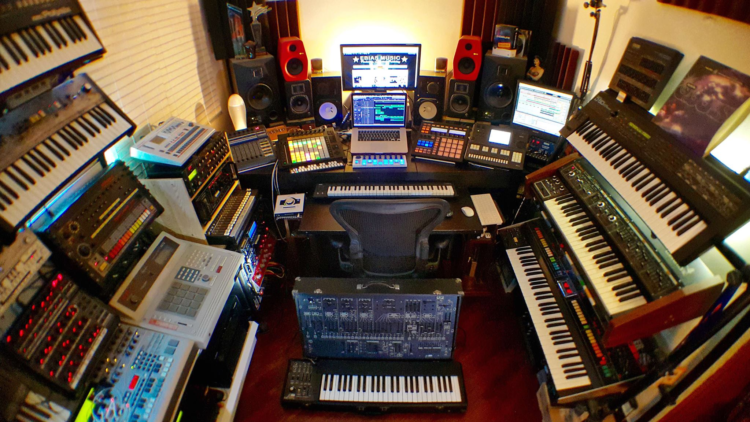Ebias Music Studio Equipment